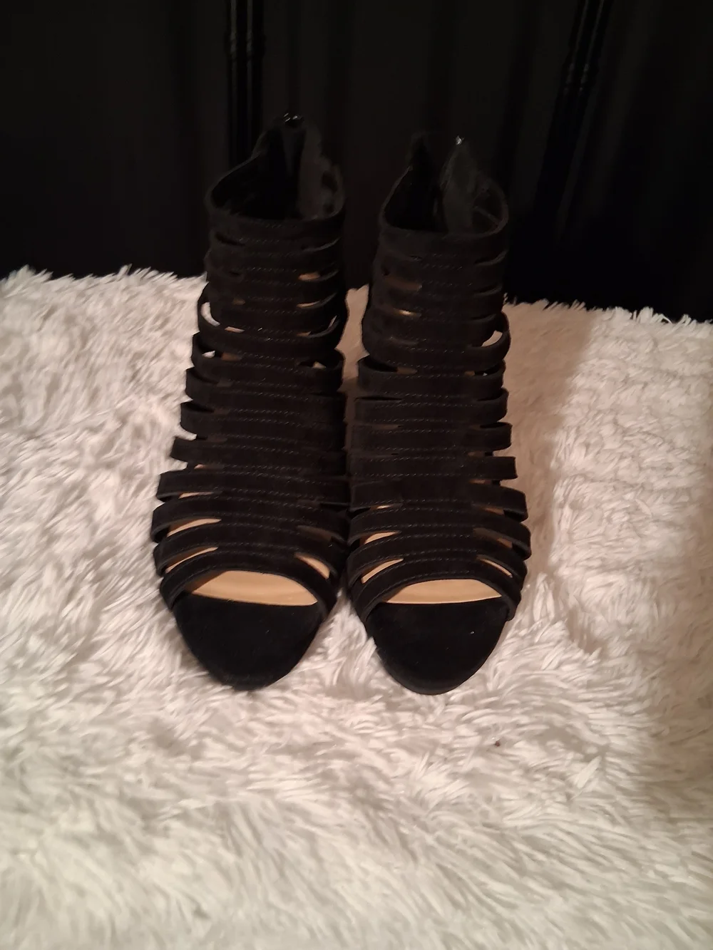 Bella Vita Black Strappy Cage Peep-Toe Heels NWOT